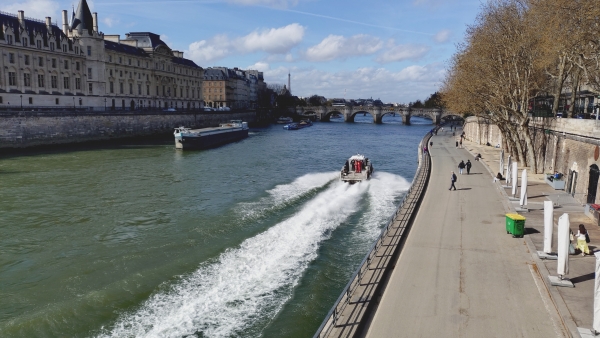 Sur les quais de la Seine
