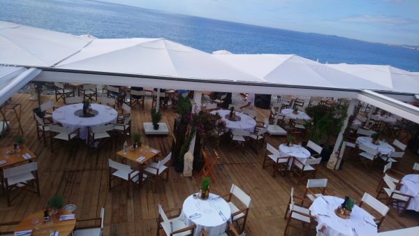Terrase en bord de mer à Nice